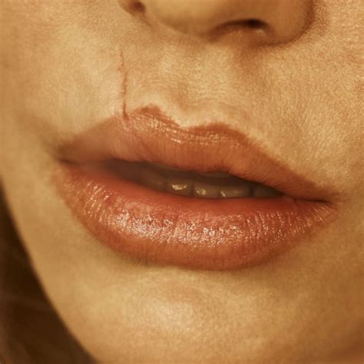 Gabriel Macht's Mouth Scar Revealed!